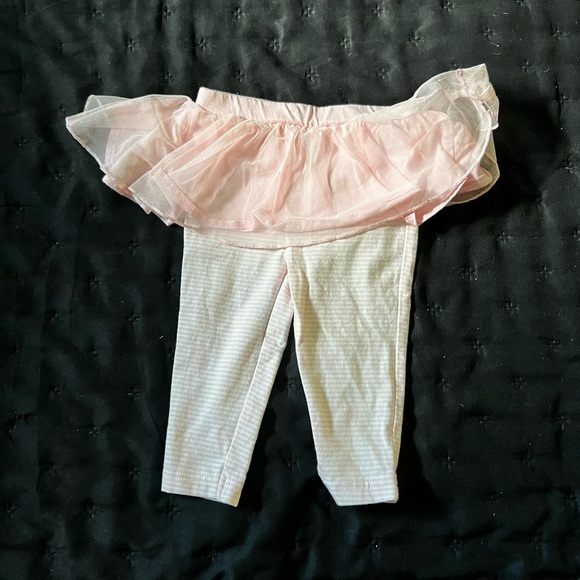 6 Misc Baby clothing items - Picture 2 of 6